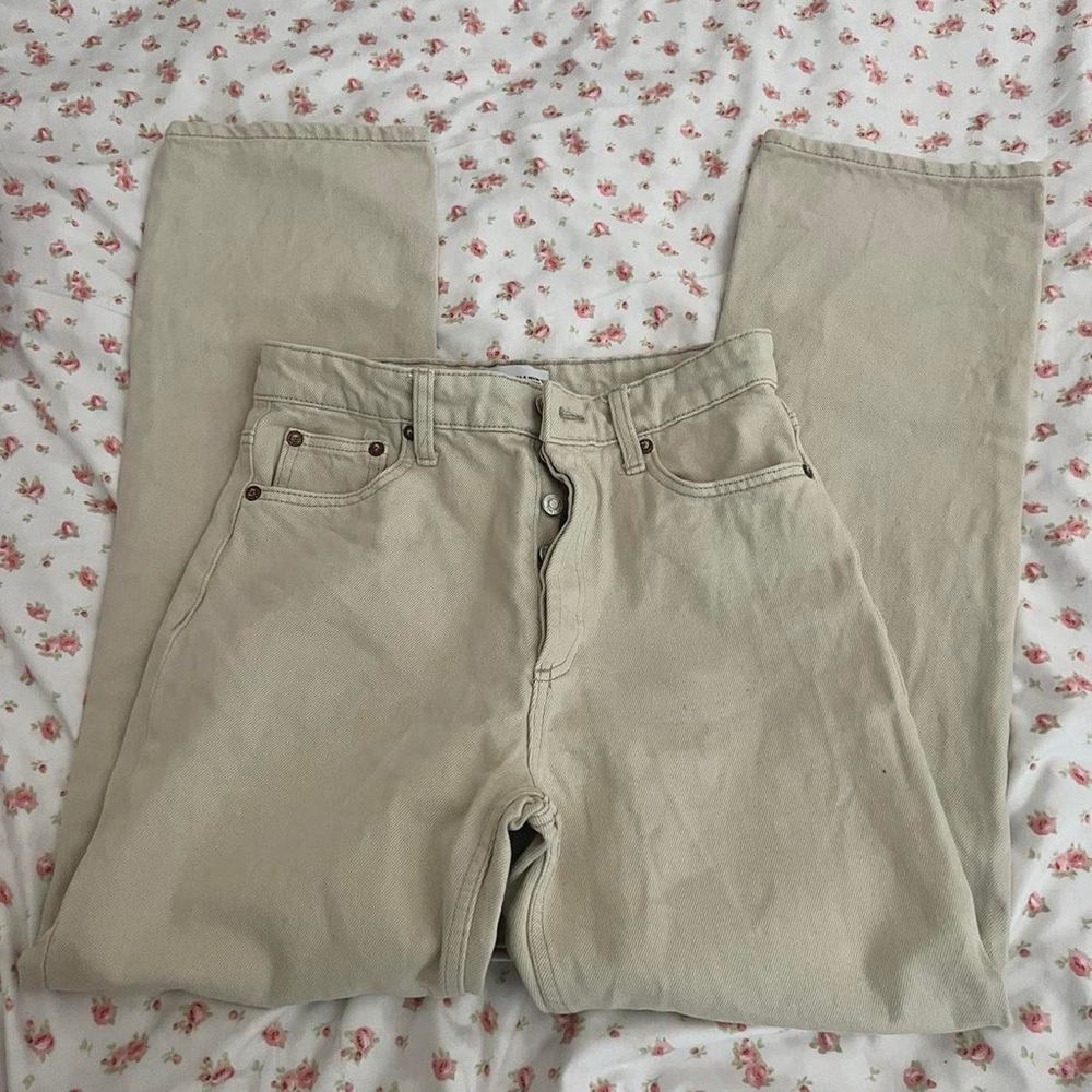zara straight leg ecru beige jeans 
never worn NWOT
size 4 fits like a size 2